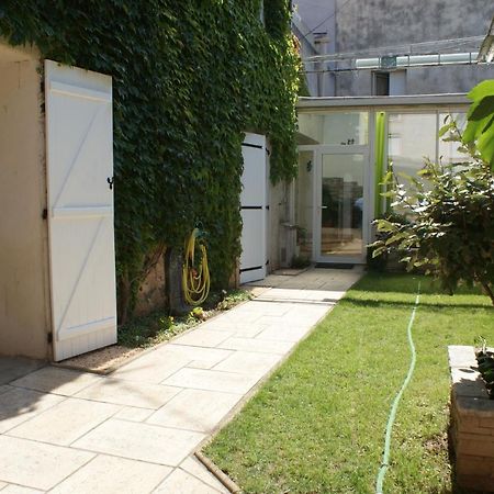 Spacieuse Maison De Village Climatisee Avec Jardin Patio Bessan Exterior photo